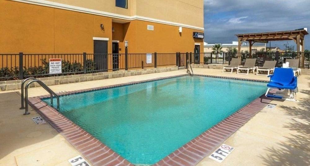 Comfort Suites Cotulla Near I-35 Dış mekan fotoğraf