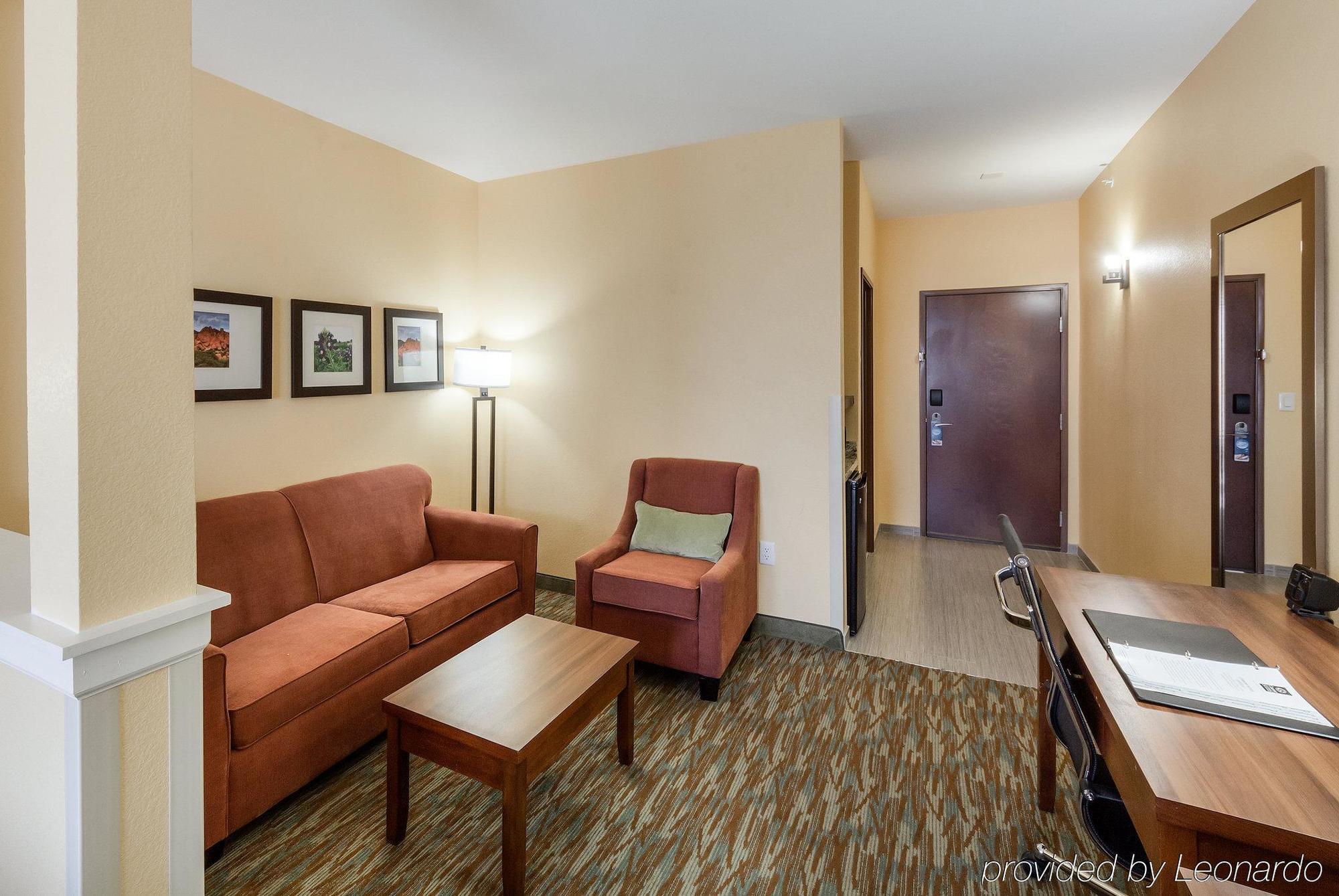 Comfort Suites Cotulla Near I-35 Dış mekan fotoğraf