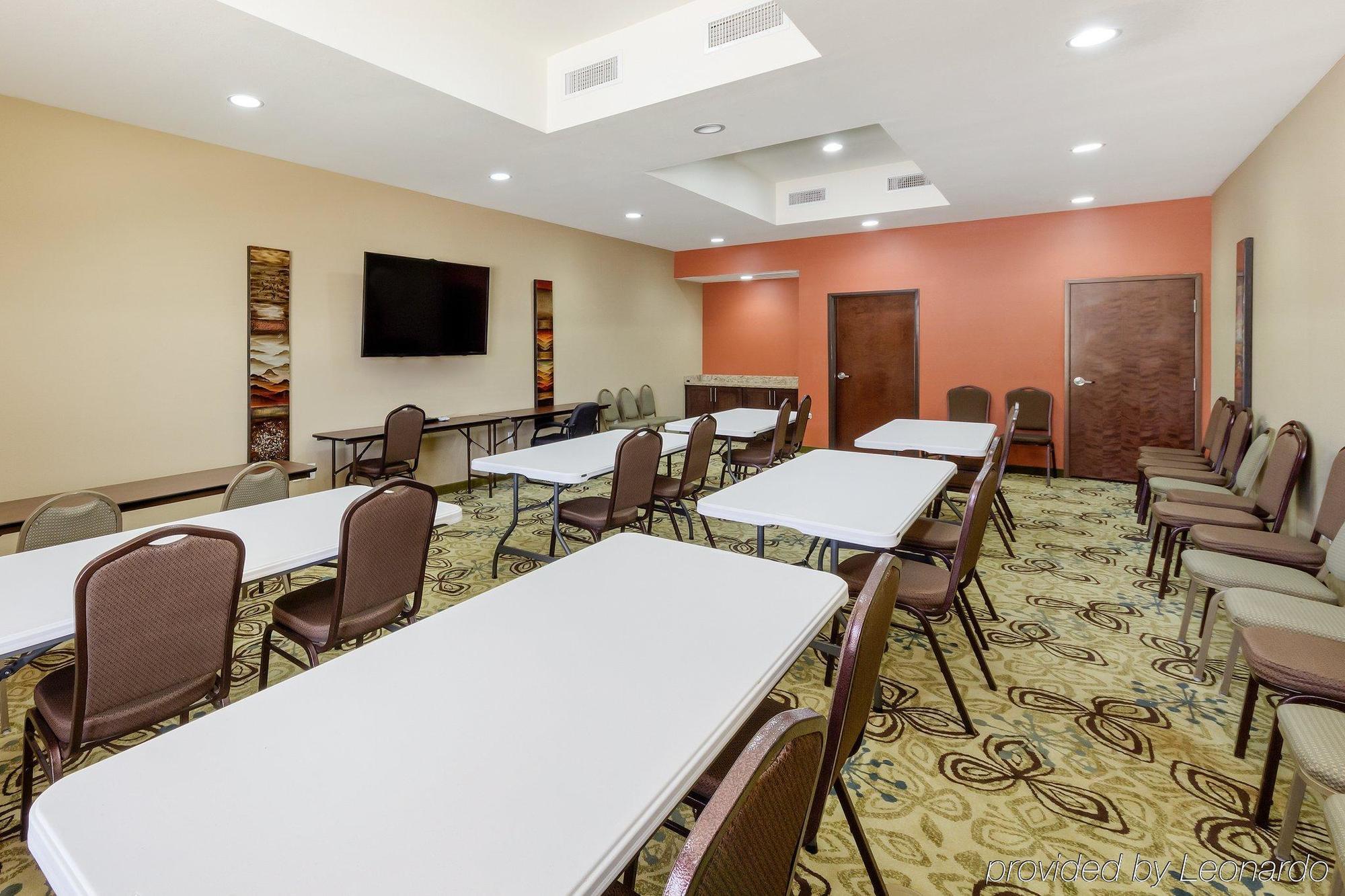 Comfort Suites Cotulla Near I-35 Dış mekan fotoğraf