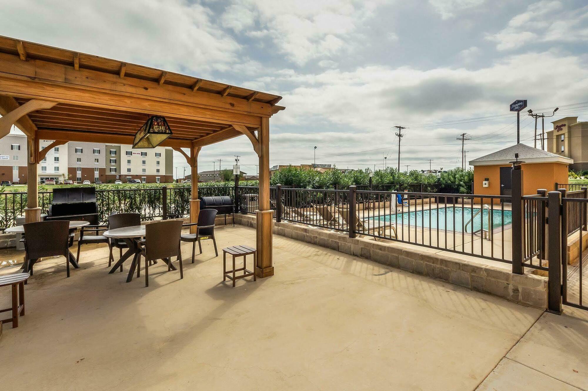 Comfort Suites Cotulla Near I-35 Dış mekan fotoğraf